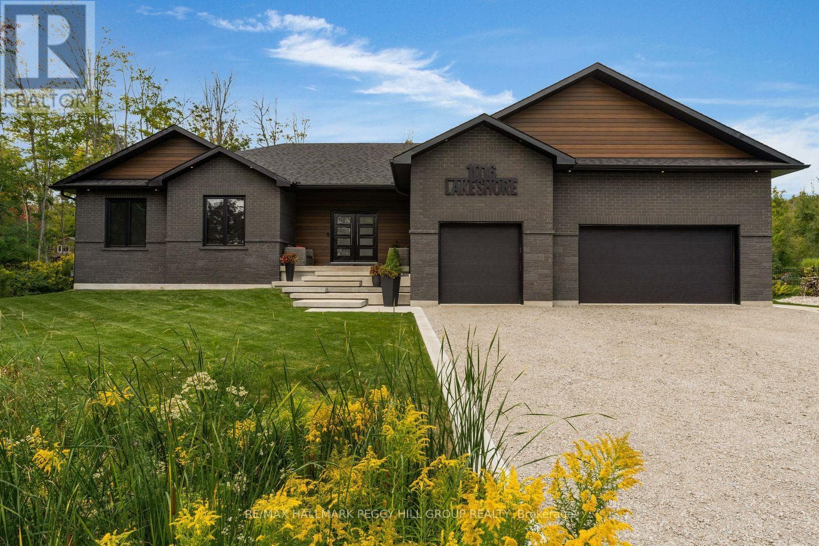 1016 Lakeshore Road