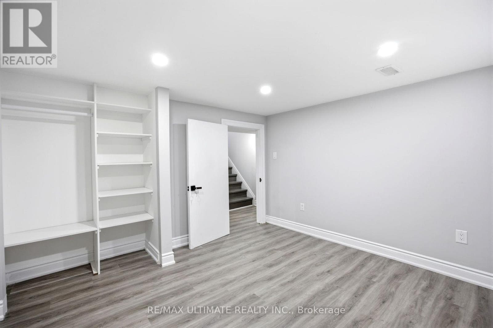 Single Family at 355 Culford Road, Toronto (Maple Leaf), Ontario - Photo 8 - RE/MAX Garden City Realty