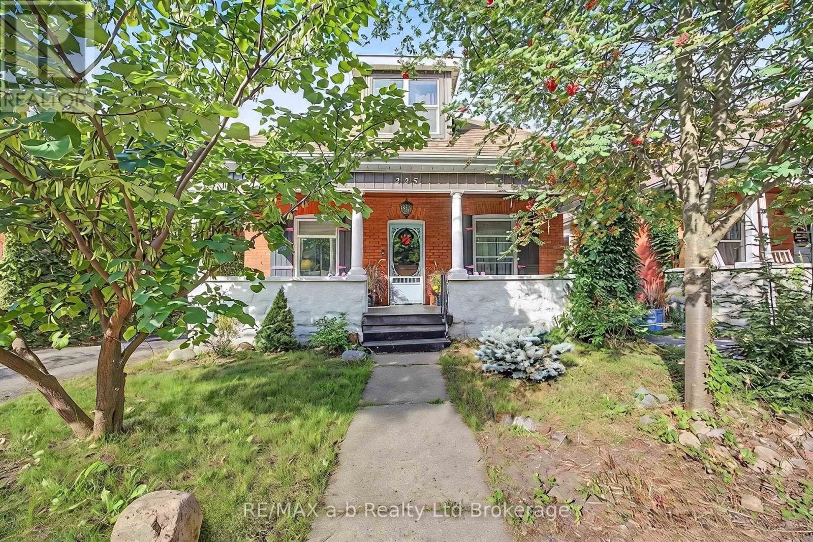 225 Graham Street