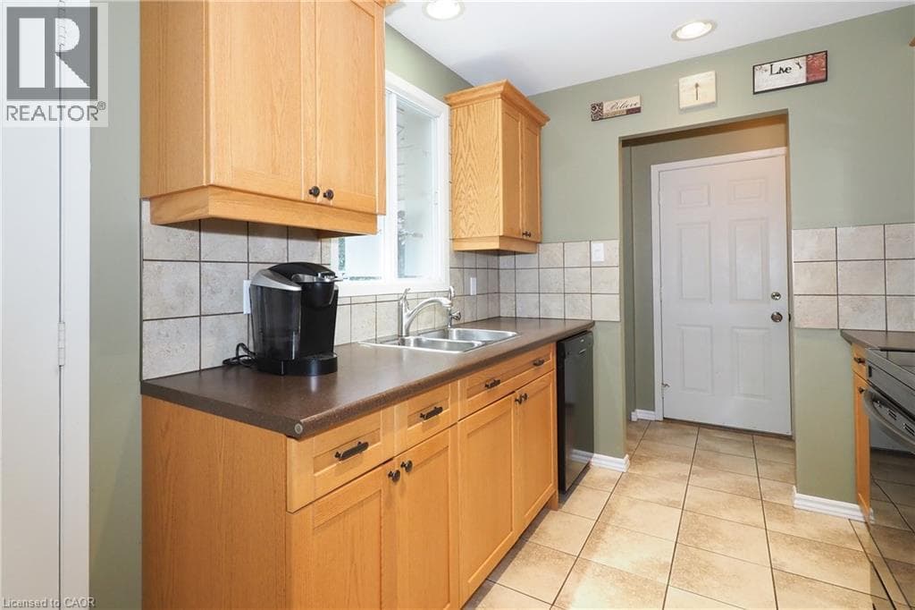 Single Family at 219 FOXHUNT Road, Waterloo, Ontario - Photo 8 - RE/MAX Garden City Realty
