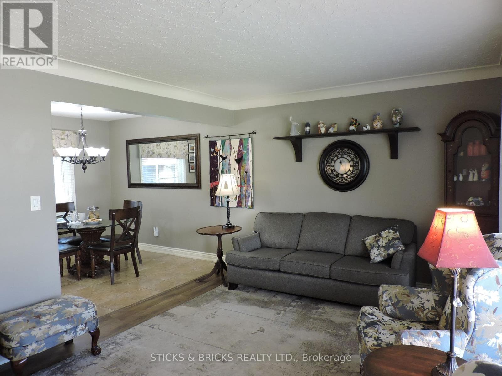 Single Family at 6762 Cherrygrove Road, Niagara Falls (Morrison), Ontario - Photo 9 - RE/MAX Garden City Realty