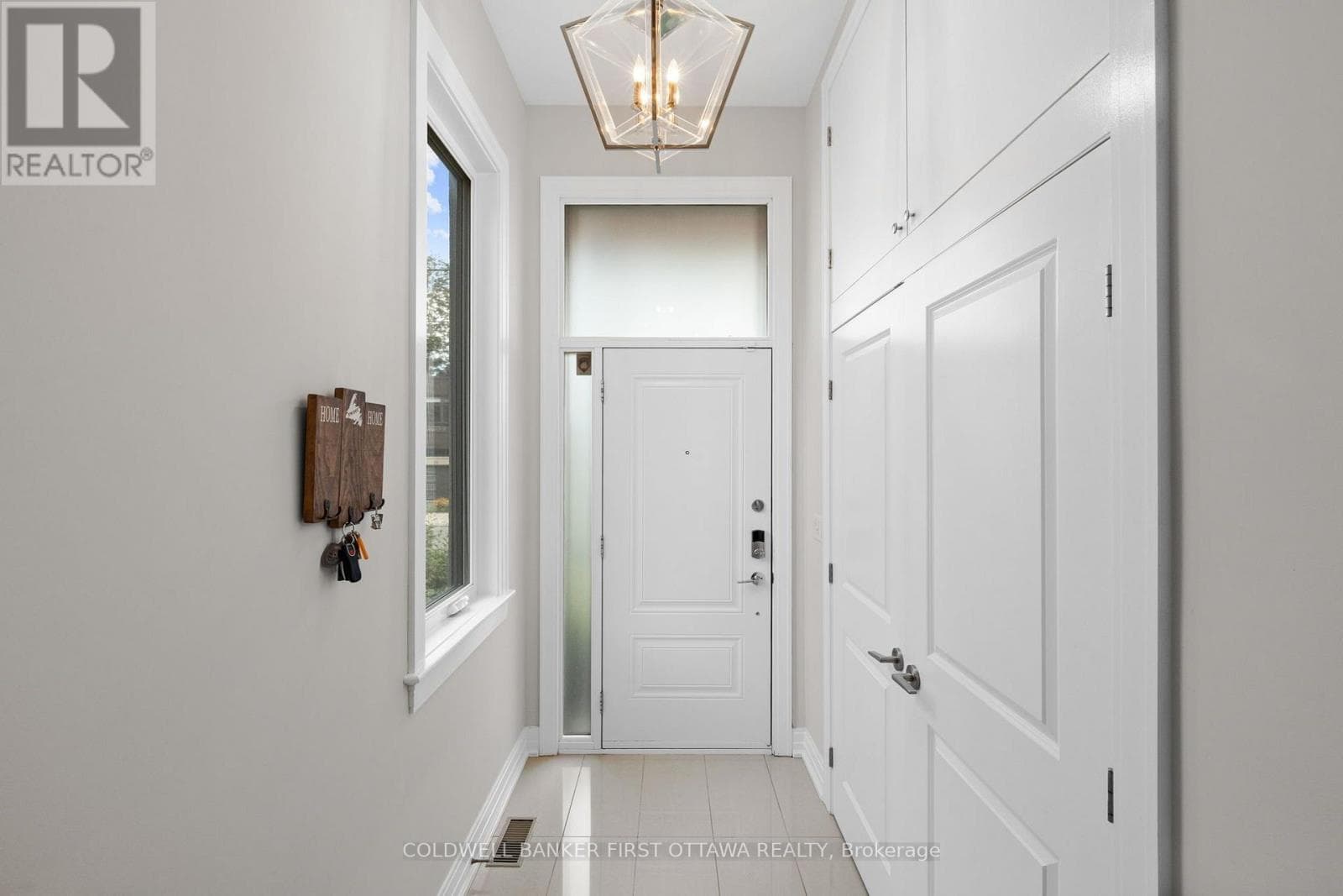 Single Family at 155 Nora Street, Ottawa, Ontario - Photo 5 - RE/MAX Garden City Realty