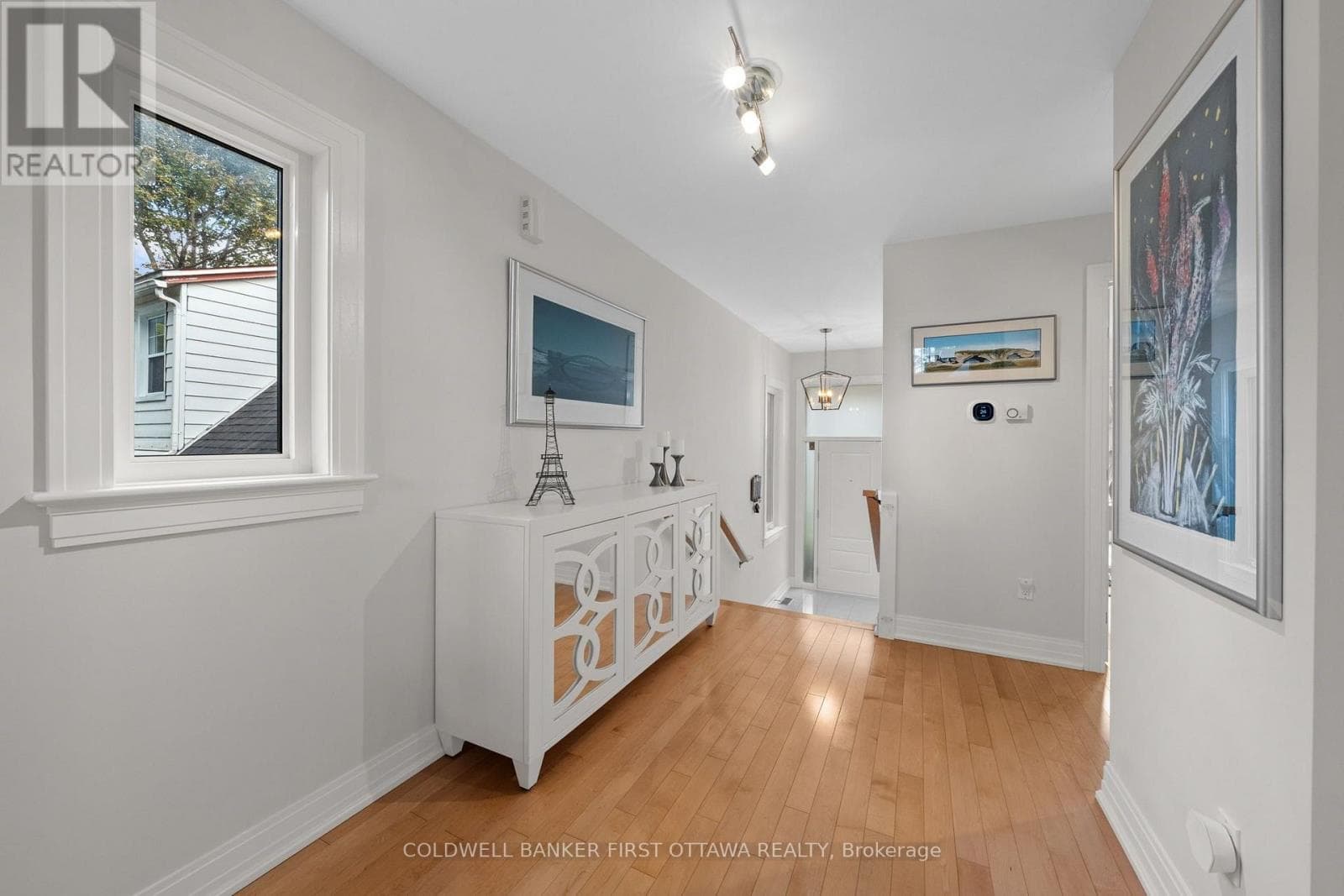Single Family at 155 Nora Street, Ottawa, Ontario - Photo 7 - RE/MAX Garden City Realty