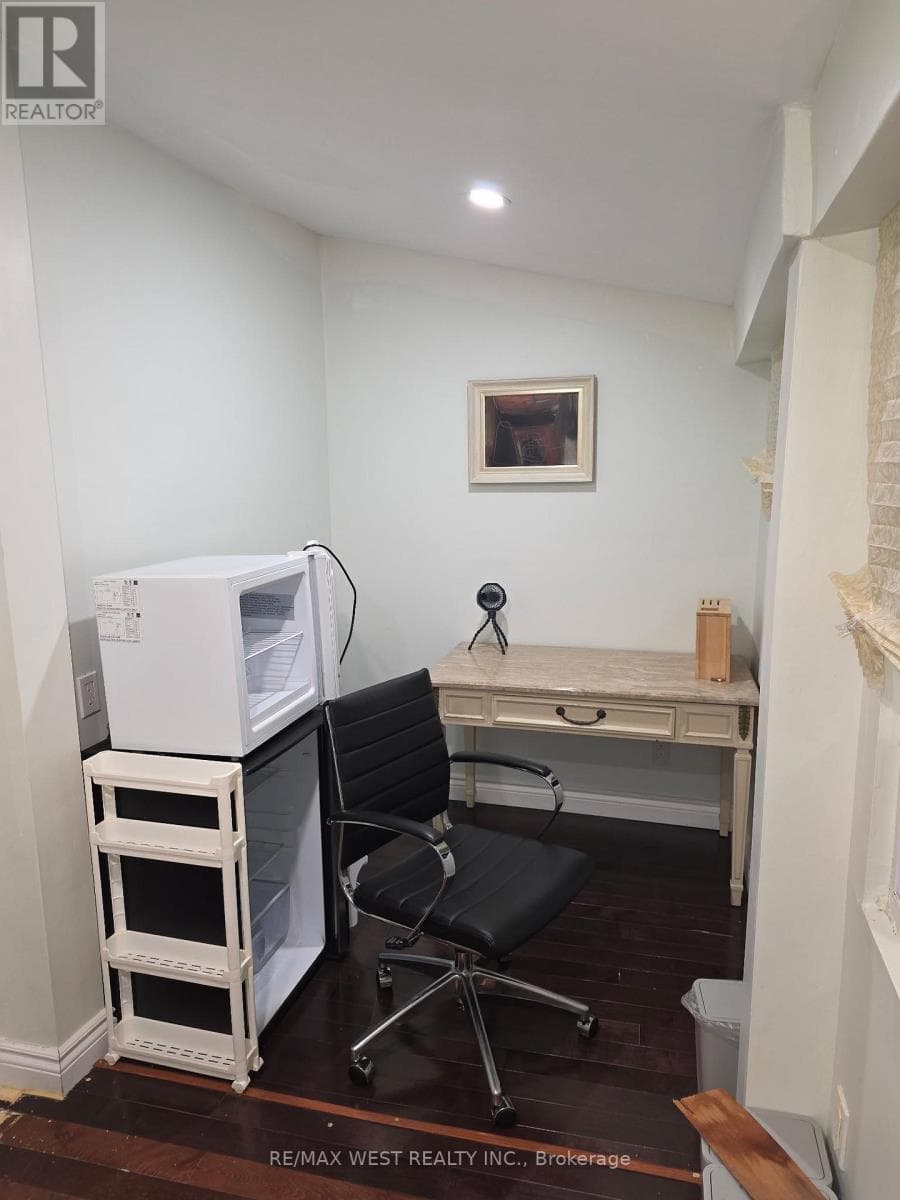 Single Family at 2- 87 Medland Crescent, Toronto (High Park North), Ontario - Photo 4 - RE/MAX Garden City Realty