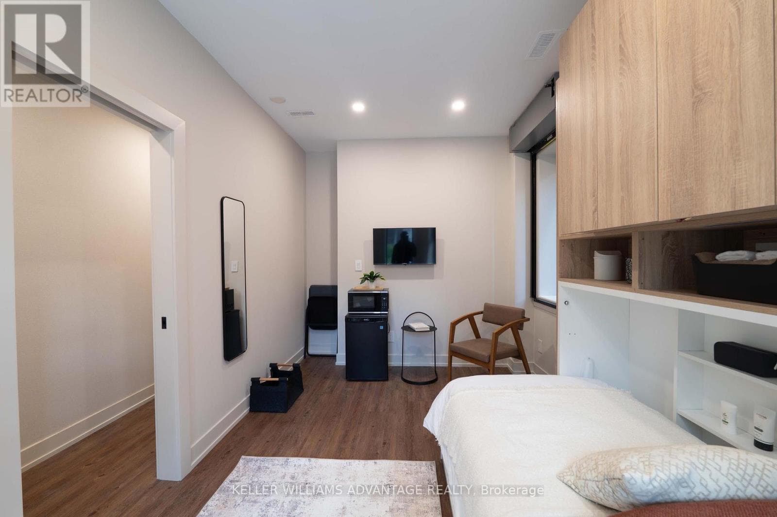 Single Family at 2- 23 Ross Street, Toronto (Kensington-Chinatown), Ontario - Photo 8 - RE/MAX Garden City Realty