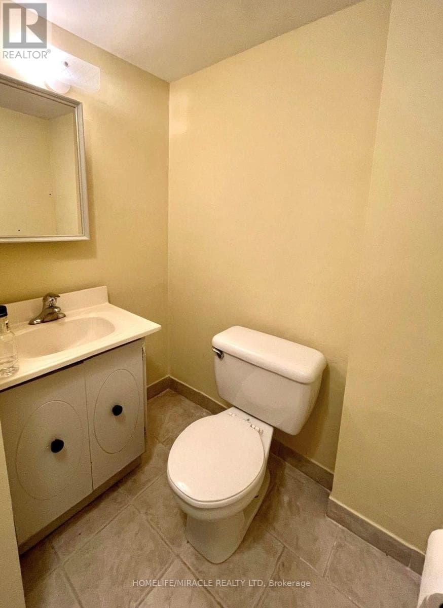 Single Family at 91 Limerick Street, Oshawa (Vanier), Ontario - Photo 7 - RE/MAX Garden City Realty