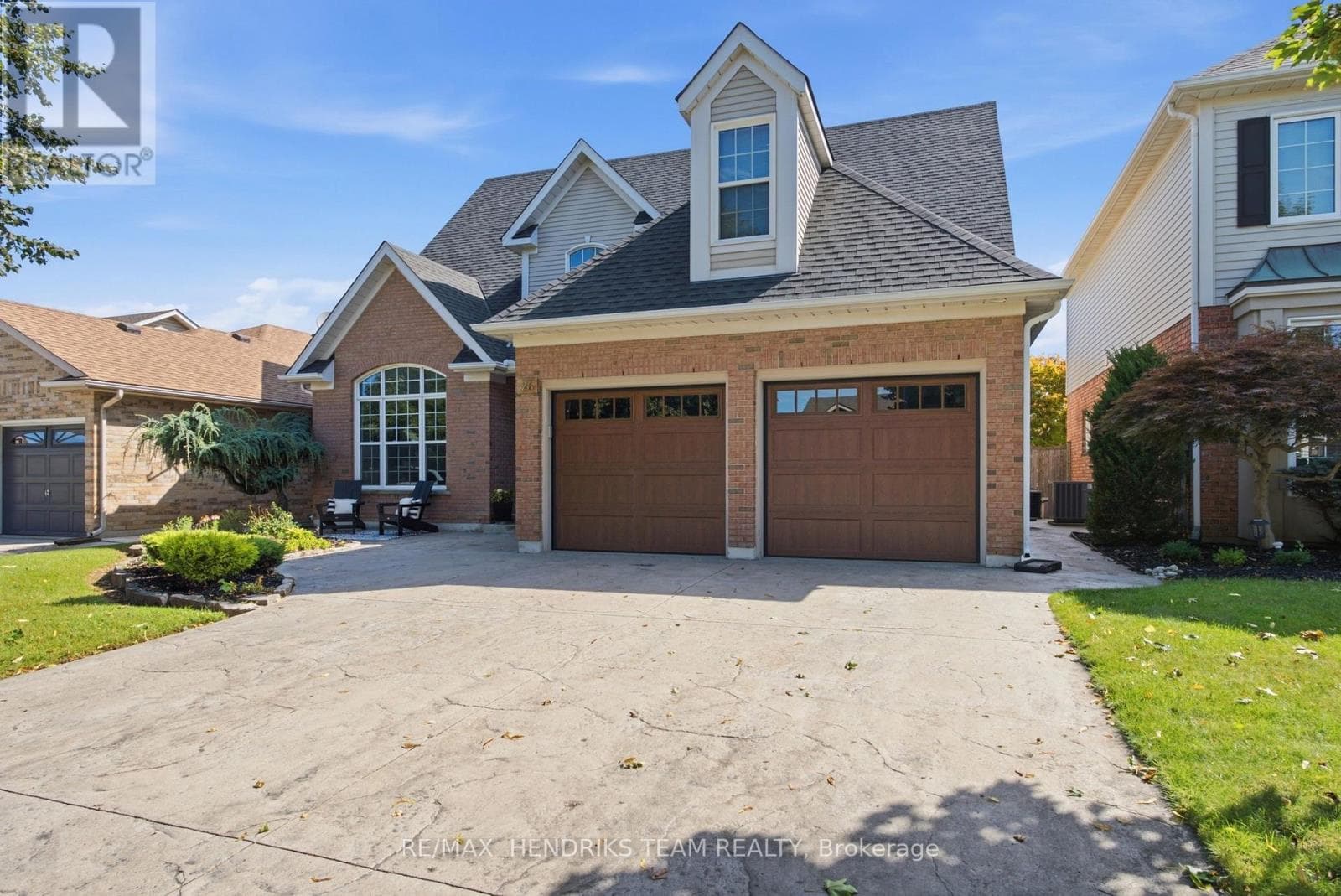 Single Family at 26 Countryside Drive, St. Catharines (Grapeview), Ontario - Photo 2 - RE/MAX Garden City Realty