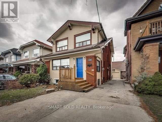 Main Floor- 720 Coxwell Avenue