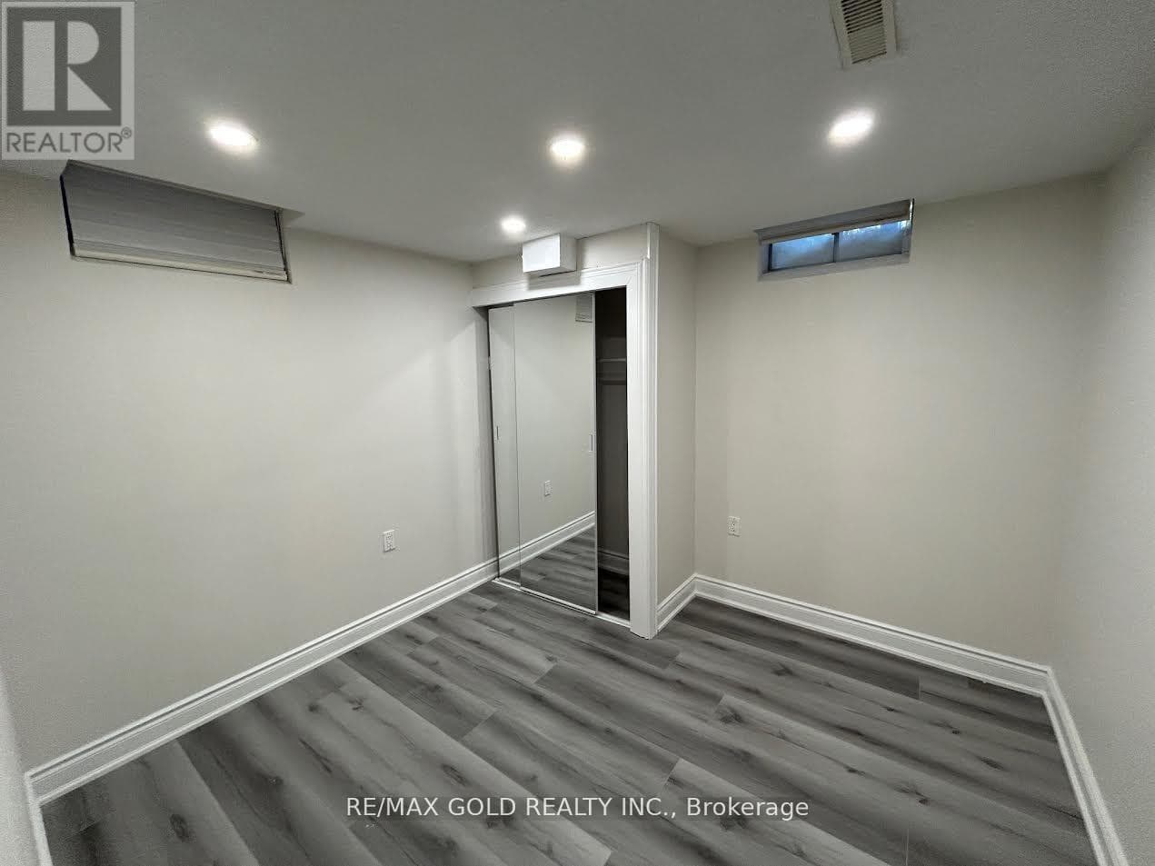 Single Family at Bsmt- 1028 Fernandez Drive, Mississauga (East Credit), Ontario - Photo 10 - RE/MAX Garden City Realty