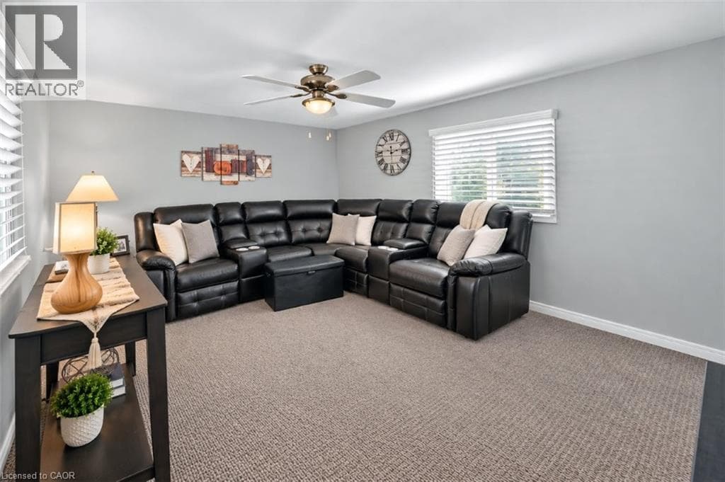 Single Family at 4422 TIMOTHY Lane, Beamsville, Ontario - Photo 7 - RE/MAX Garden City Realty