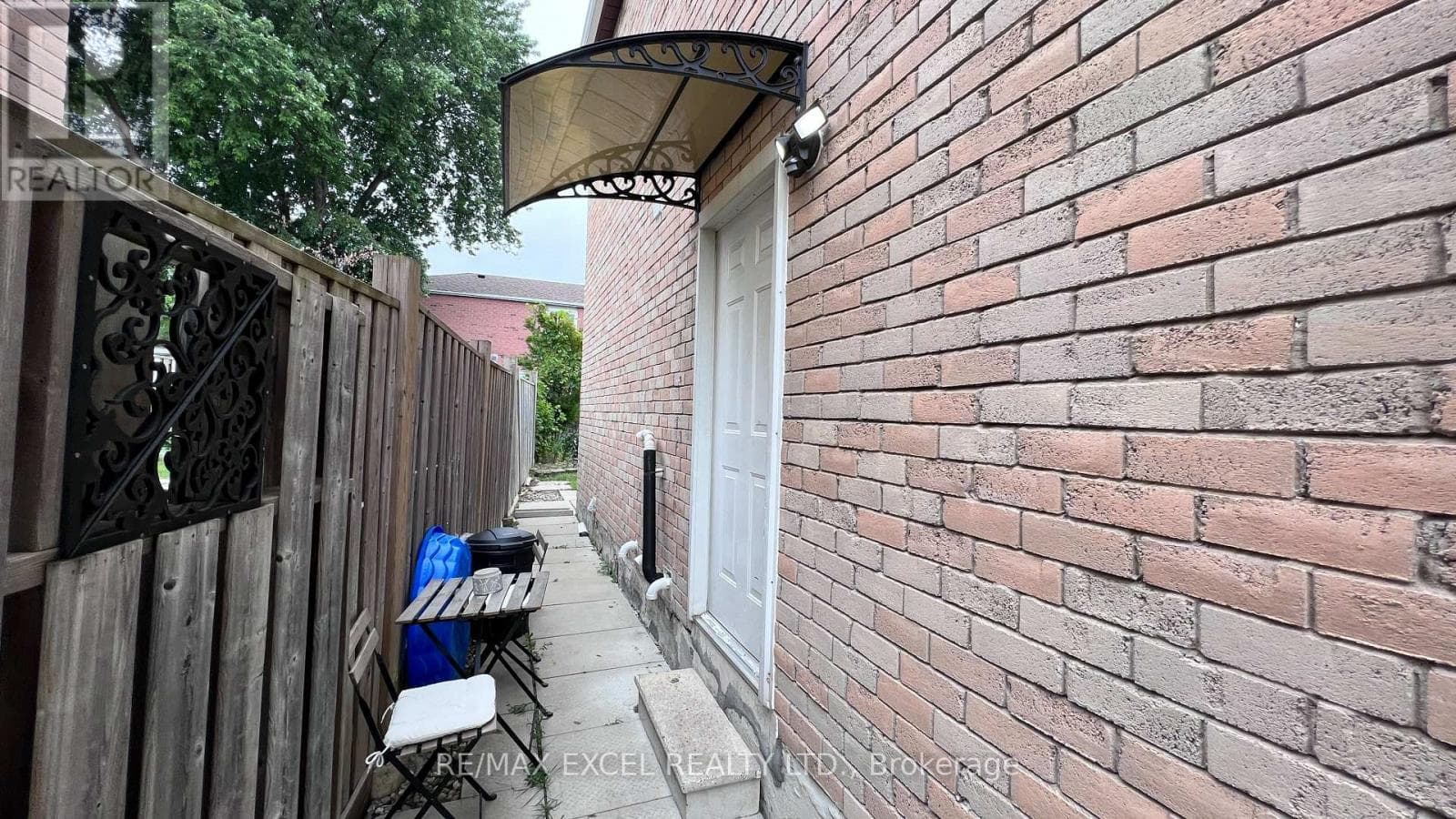 Single Family at Bsmt- 102 Galbraith Crescent, Markham (Milliken Mills East), Ontario - Photo 3 - RE/MAX Garden City Realty