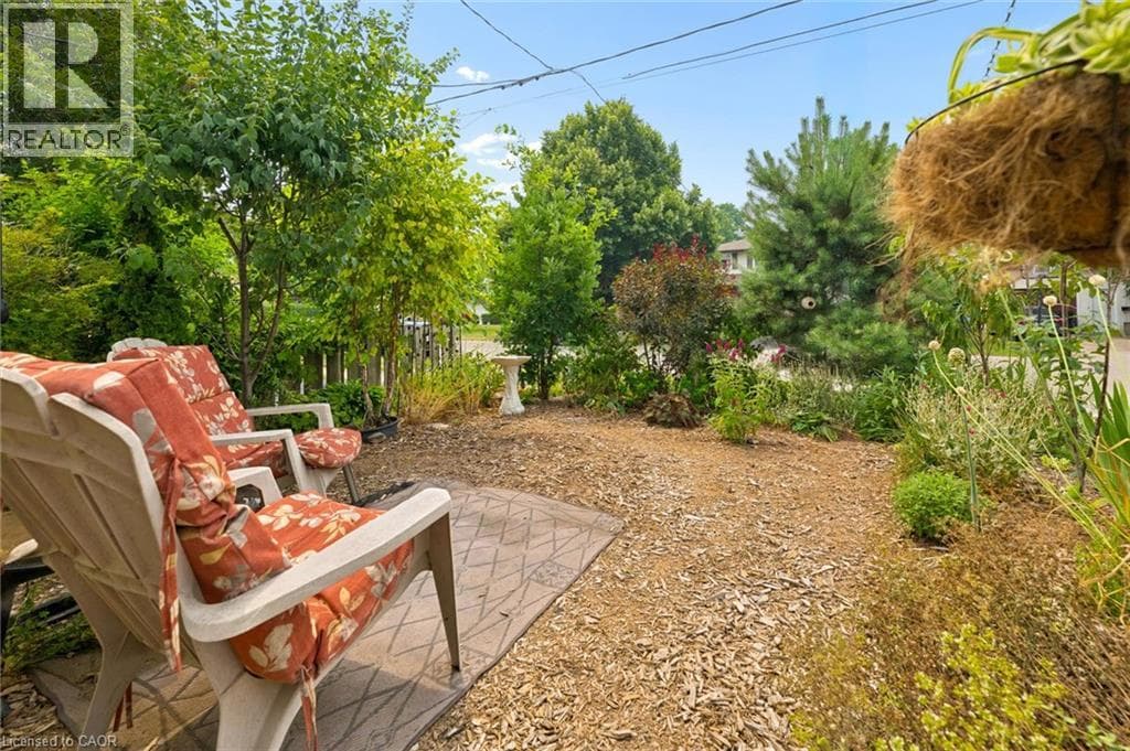Single Family at 476 PROSPECT Avenue, Kitchener, Ontario - Photo 5 - RE/MAX Garden City Realty