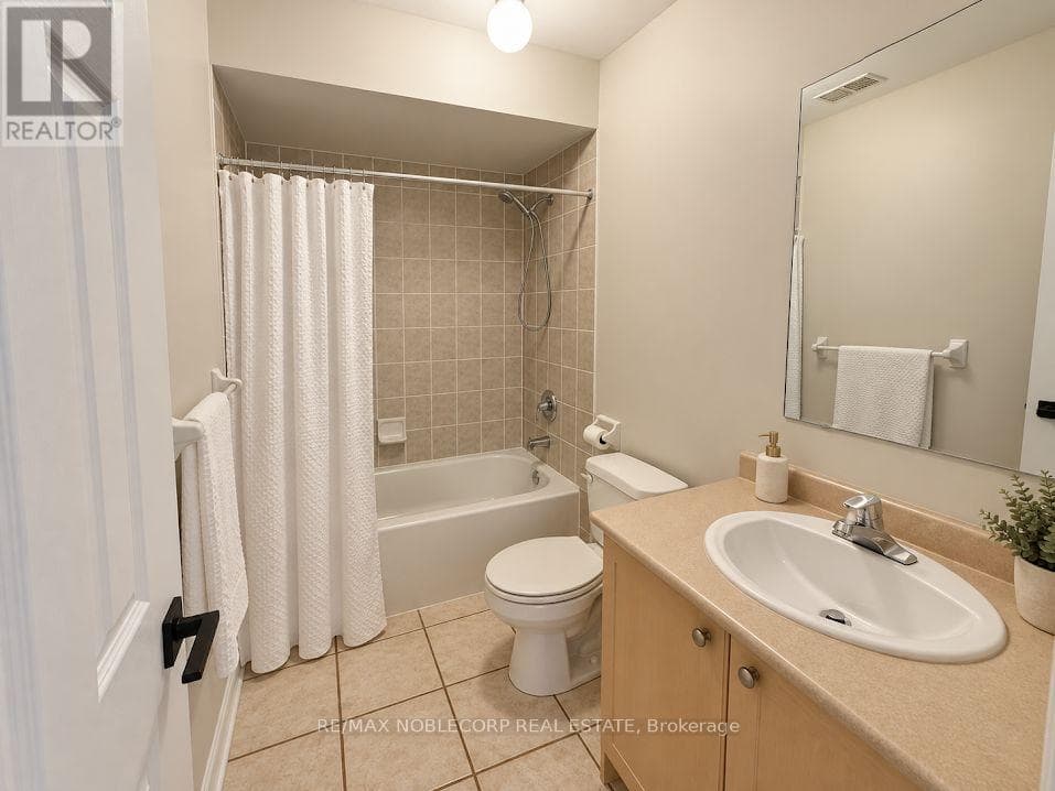 Single Family at 67 Macbride Crescent, Vaughan (Maple), Ontario - Photo 8 - RE/MAX Garden City Realty