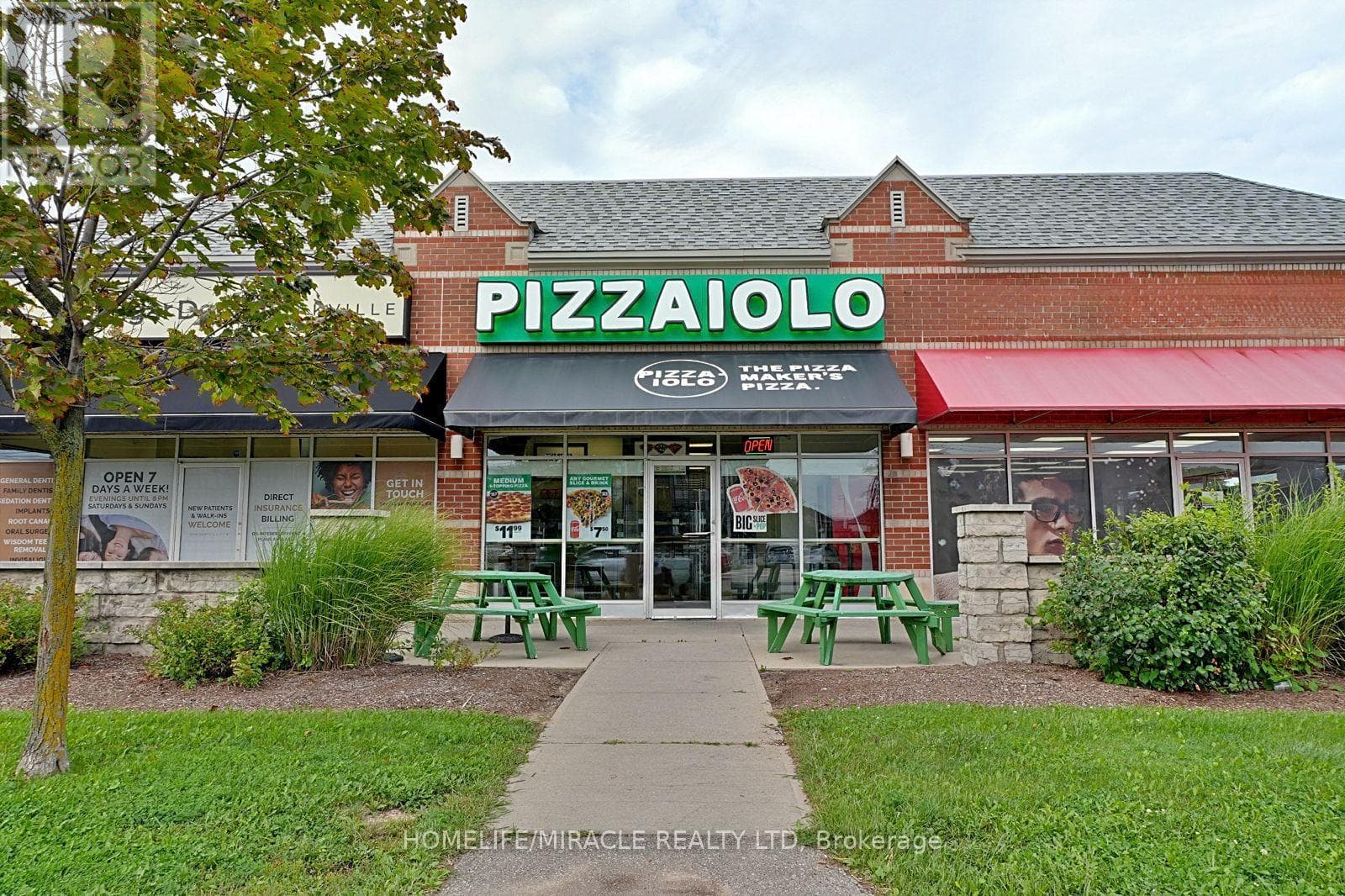 #D2- 2335 Trafalgar Road