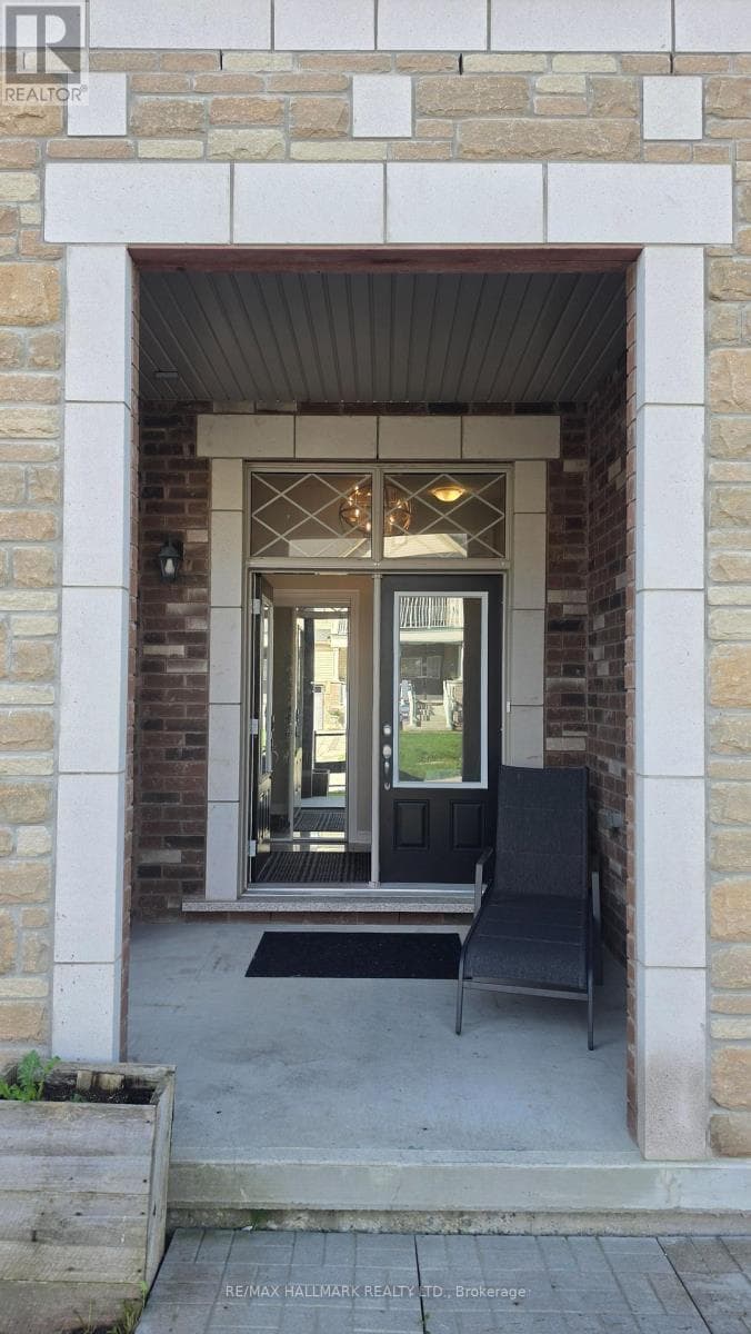 Single Family at 109 Chessington Avenue, East Gwillimbury (Queensville), Ontario - Photo 4 - RE/MAX Garden City Realty