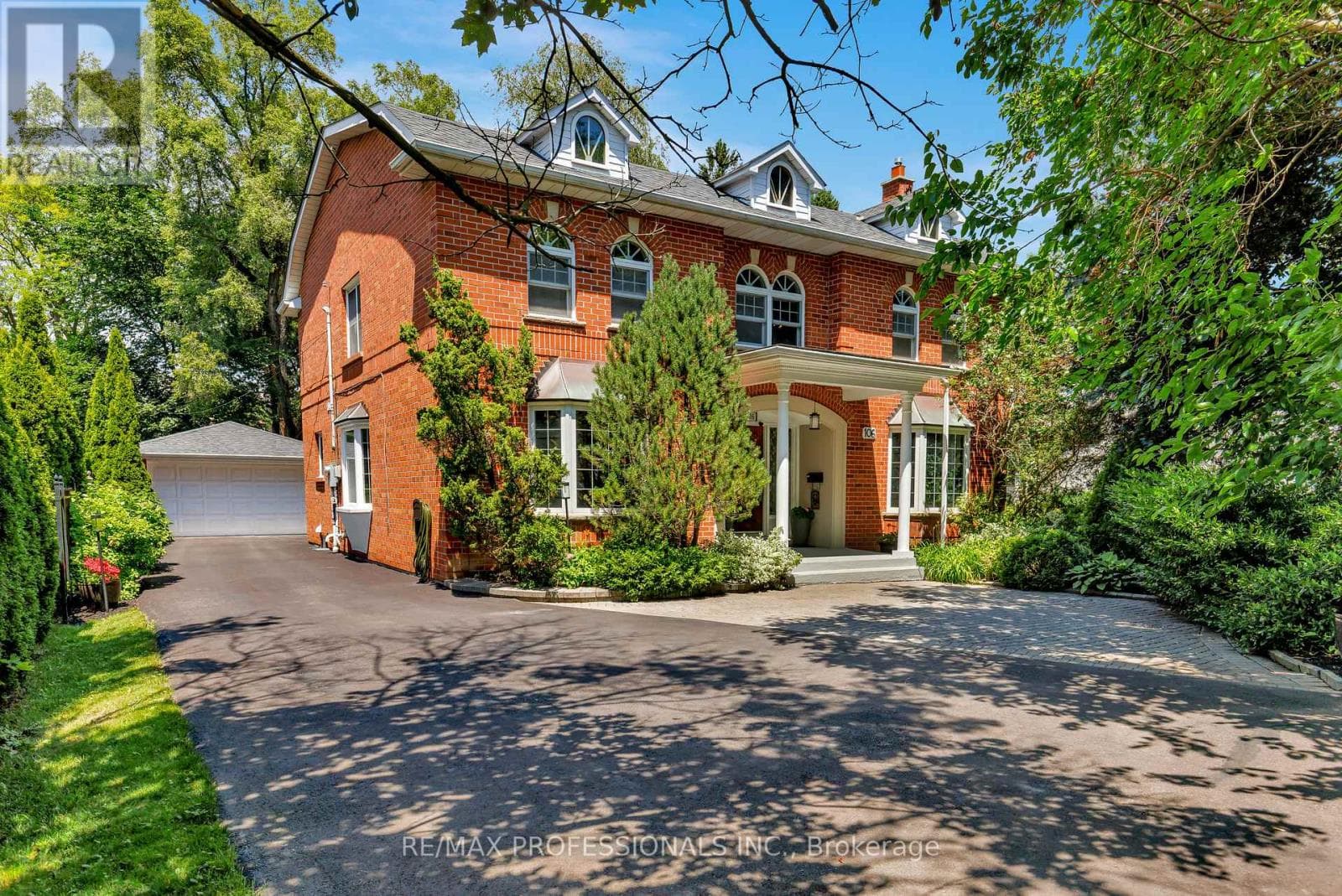 106 Rathburn Road