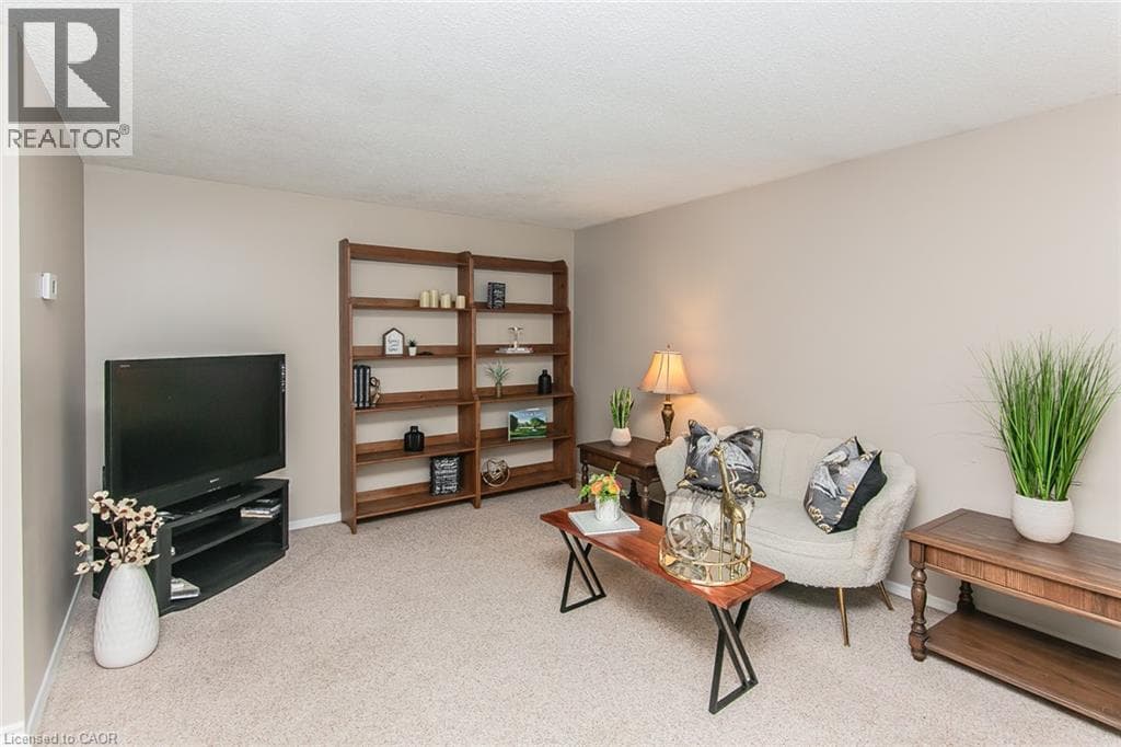 Single Family at 36 AMOS Avenue, Waterloo, Ontario - Photo 10 - RE/MAX Garden City Realty