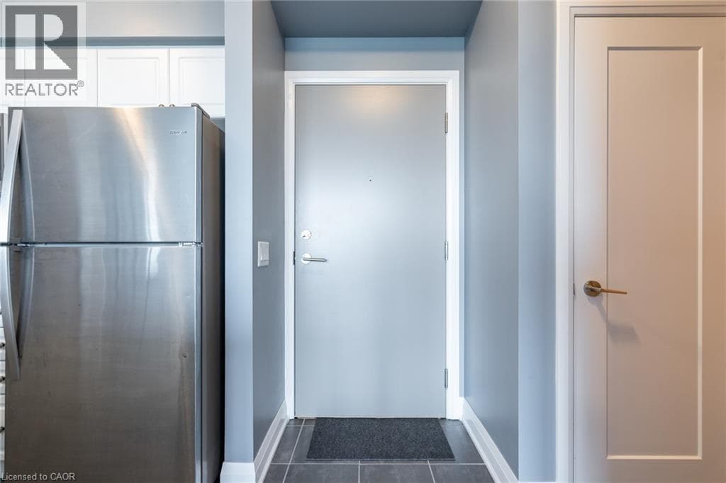 Single Family at 322- 16 CONCORD Place, Grimsby, Ontario - Photo 10 - RE/MAX Garden City Realty