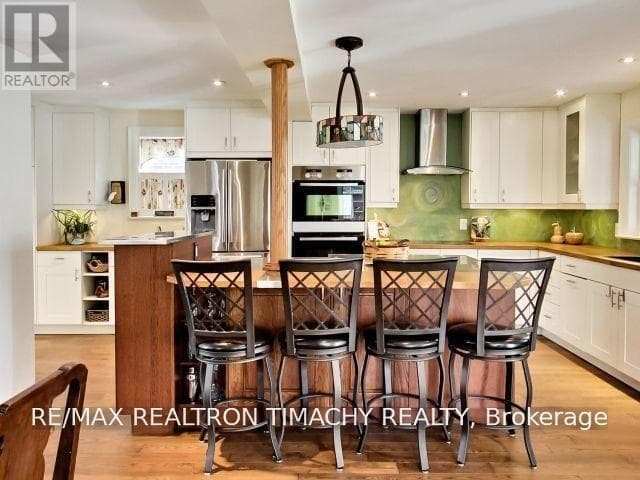 Single Family at 61 Thirty Seventh Street, Toronto (Long Branch), Ontario - Photo 10 - RE/MAX Garden City Realty