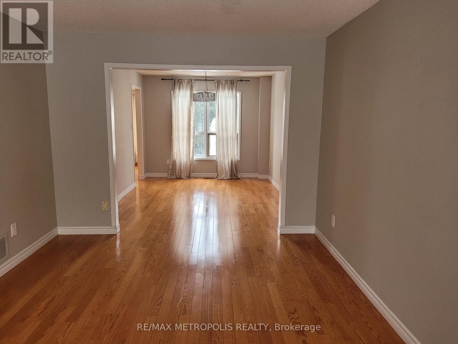 Single Family at 83 Windrush Trail, Toronto (Highland Creek), Ontario - Photo 6 - RE/MAX Garden City Realty