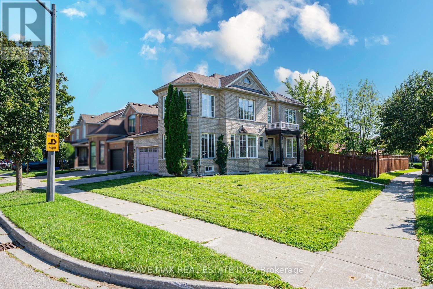 Single Family at 3762 Freeman Terrace, Mississauga (Churchill Meadows), Ontario - Photo 4 - RE/MAX Garden City Realty