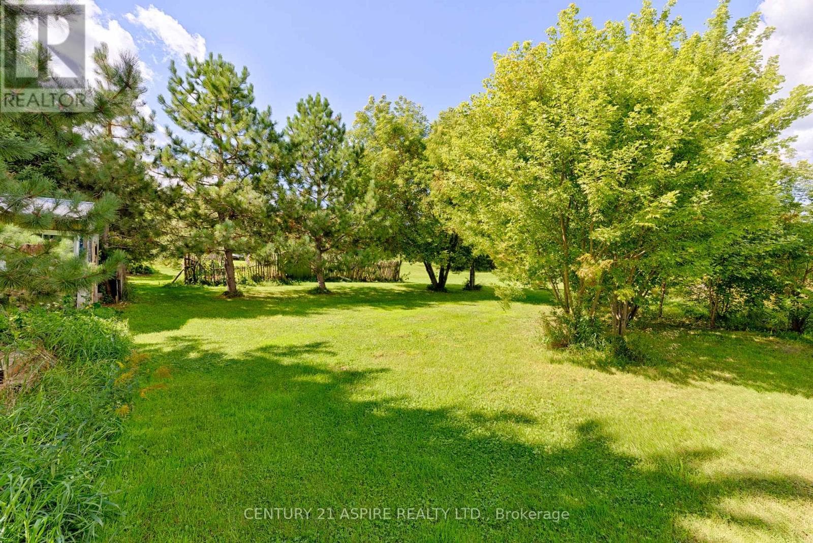 Single Family at 2552 Micksburg Road, Laurentian Valley, Ontario - Photo 6 - RE/MAX Garden City Realty