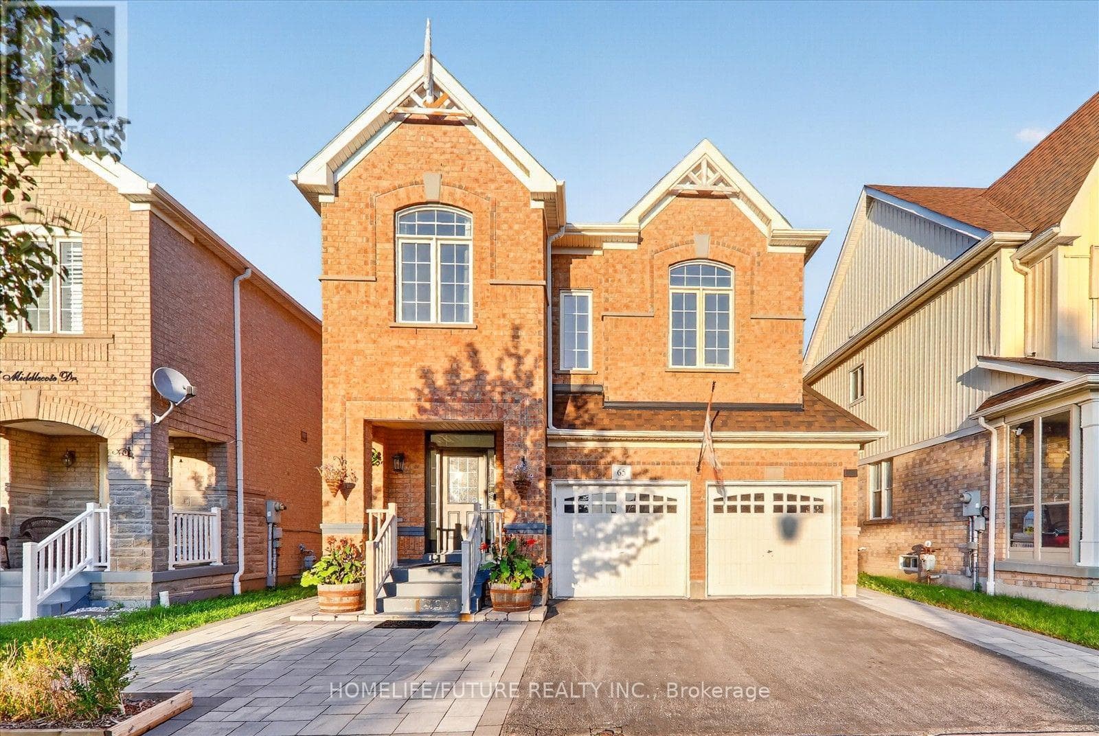 65 Middlecote Drive