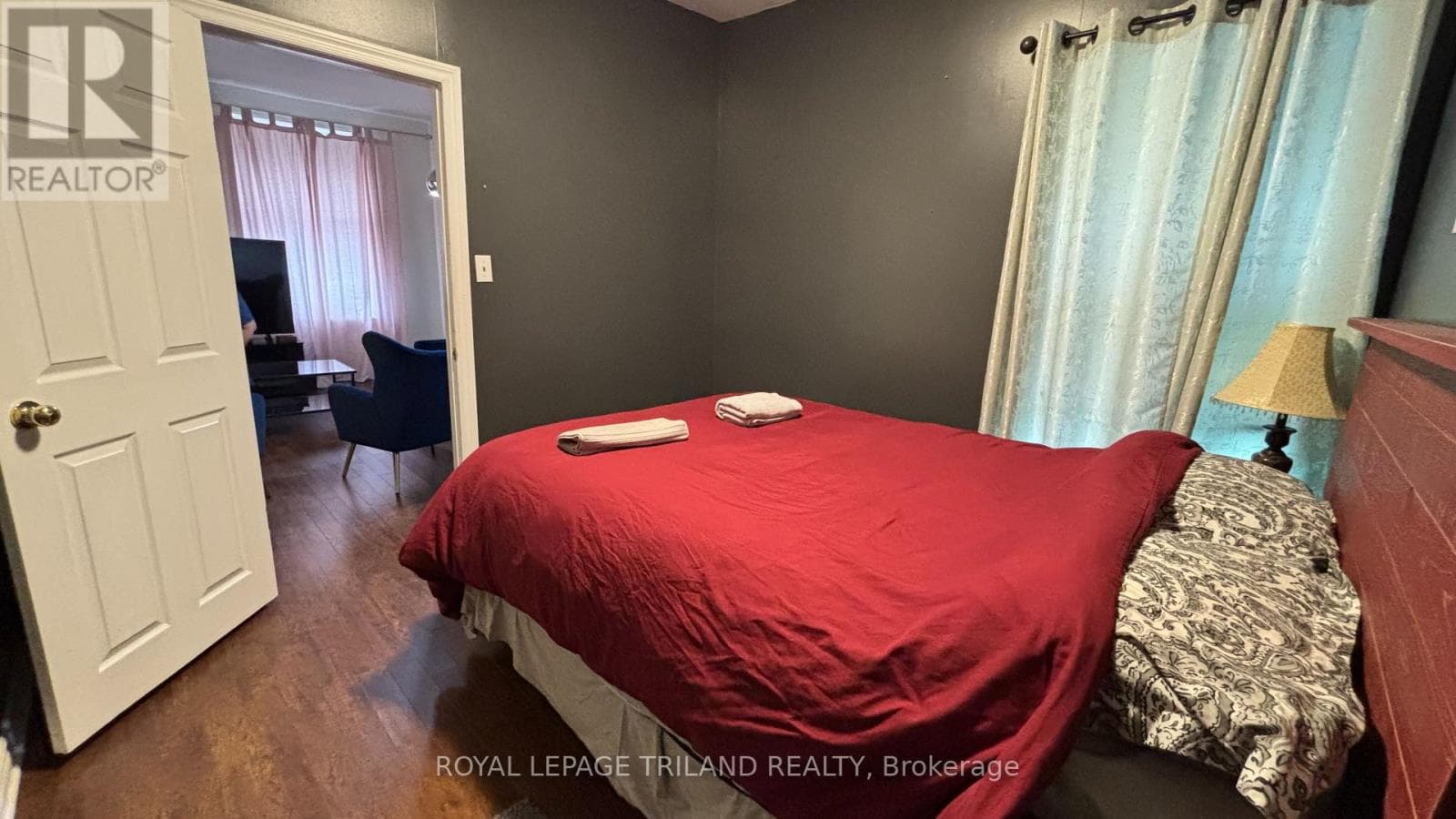 Multi-family at Main- 279 Charlotte Street, Central Elgin (Port Stanley), Ontario - Photo 5 - RE/MAX Garden City Realty