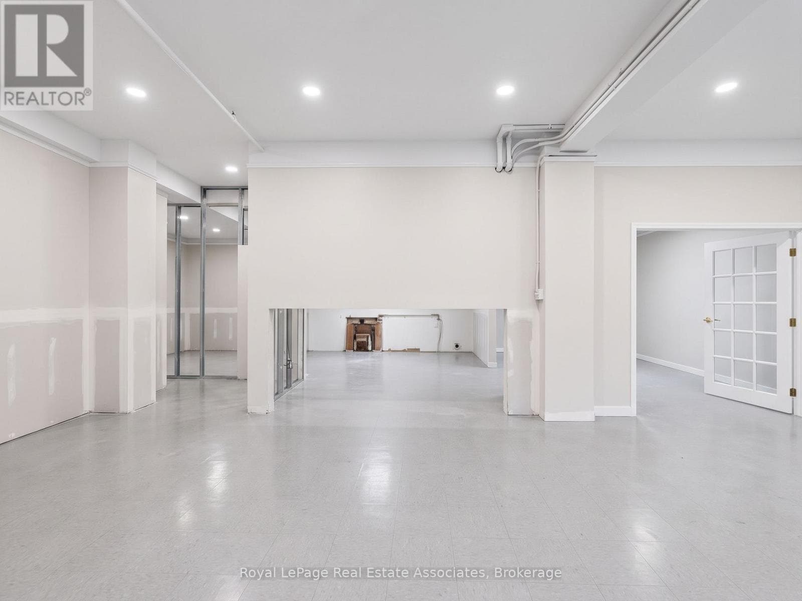 Retail at 1- 1597 Queen Street, Toronto (Greenwood-Coxwell), Ontario - Photo 10 - RE/MAX Garden City Realty