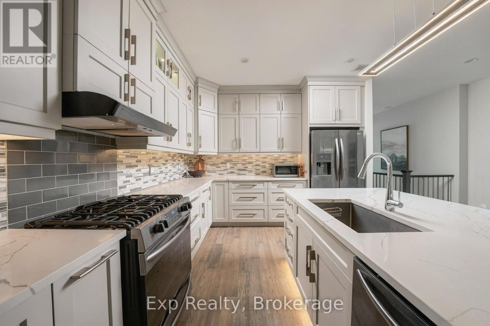Single Family at 91 Covington Crescent, Belleville (Thurlow Ward), Ontario - Photo 8 - RE/MAX Garden City Realty