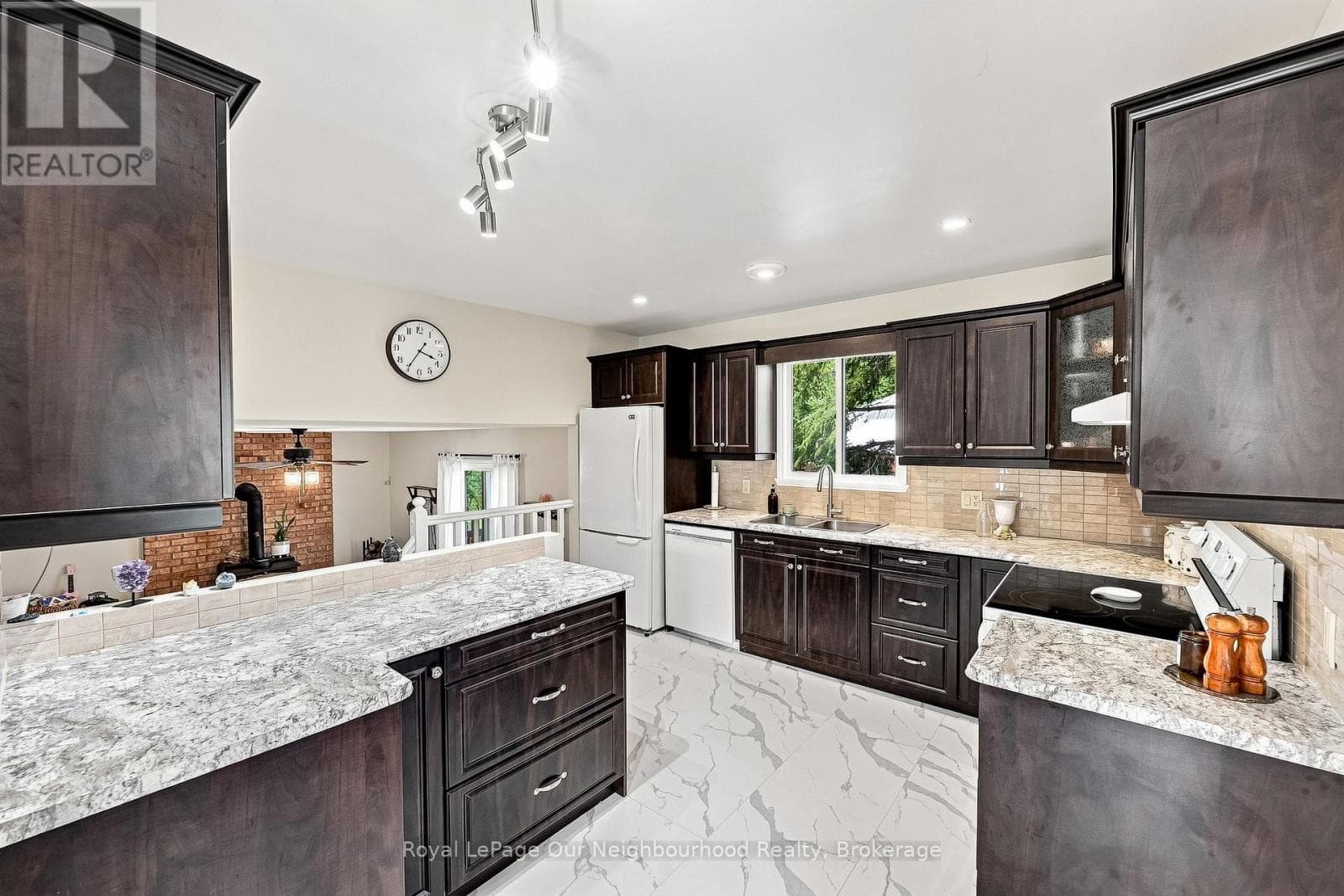 Single Family at 4 Matilda Drive, Kawartha Lakes (Emily), Ontario - Photo 10 - RE/MAX Garden City Realty