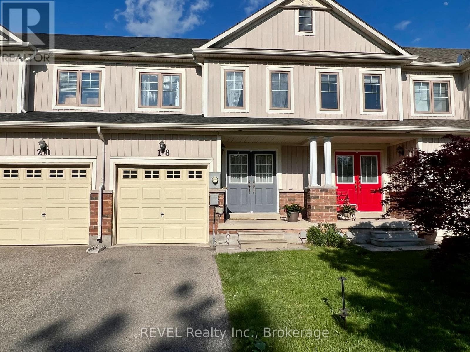 18 Mackenzie King Avenue