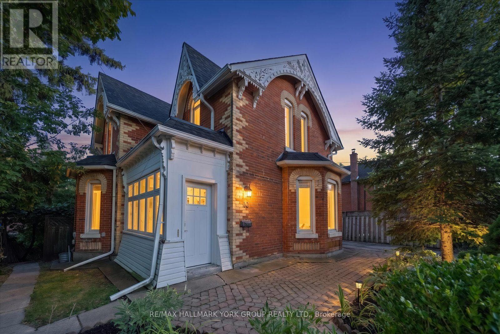 Single Family at 16 Scarboro Street, Mississauga (Malton), Ontario - Photo 2 - RE/MAX Garden City Realty