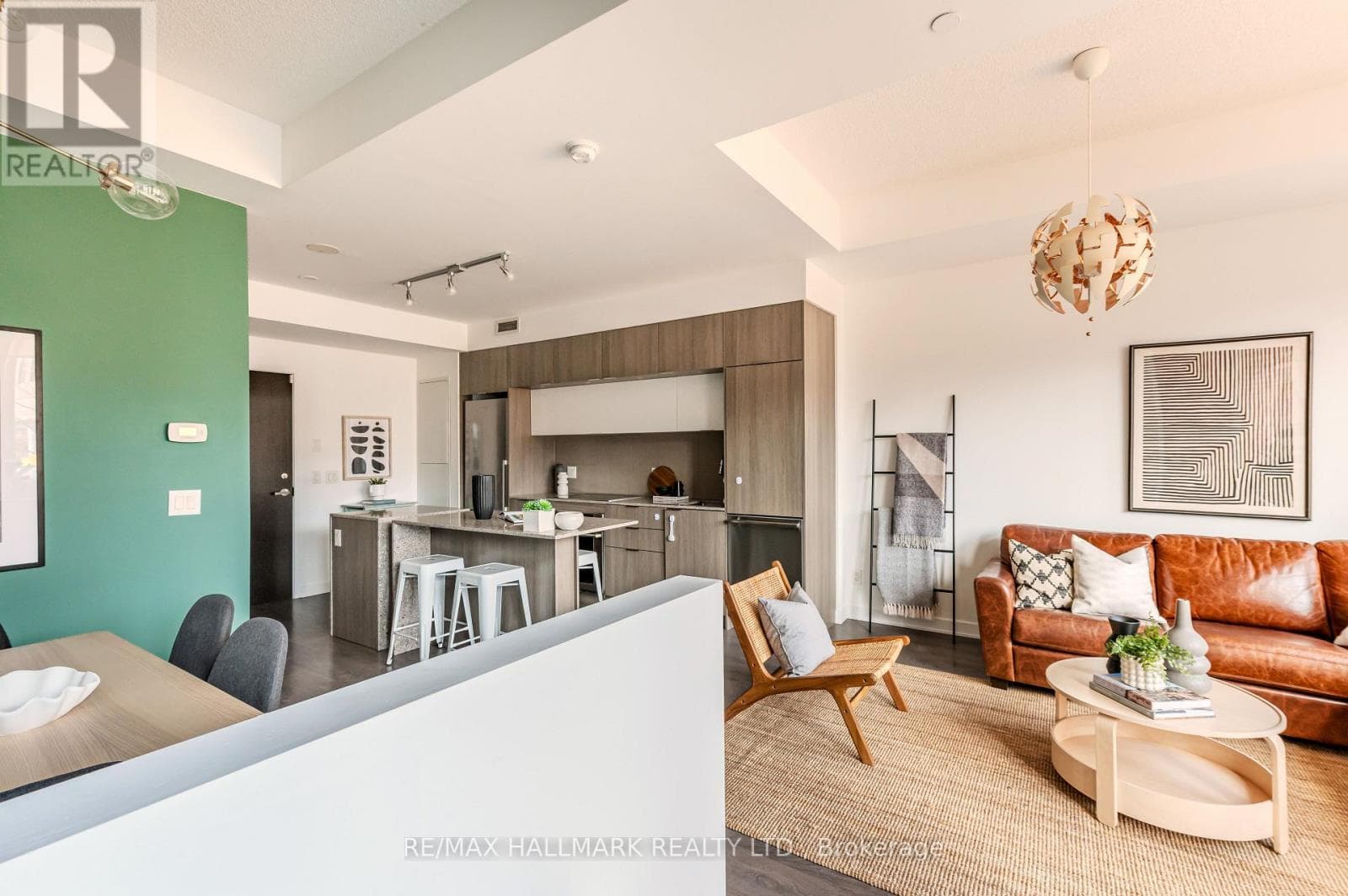 Single Family at 126 St David Street, Toronto (Regent Park), Ontario - Photo 4 - RE/MAX Garden City Realty