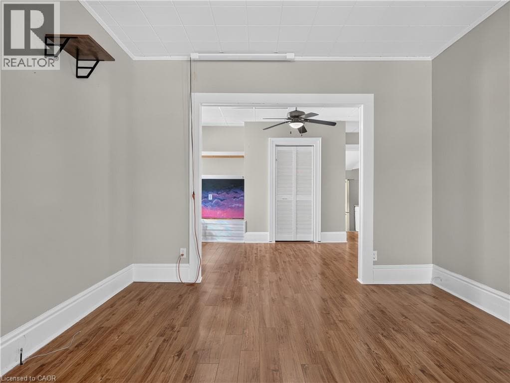 Single Family at 15 CATHERINE Street, St. Catharines, Ontario - Photo 5 - RE/MAX Garden City Realty