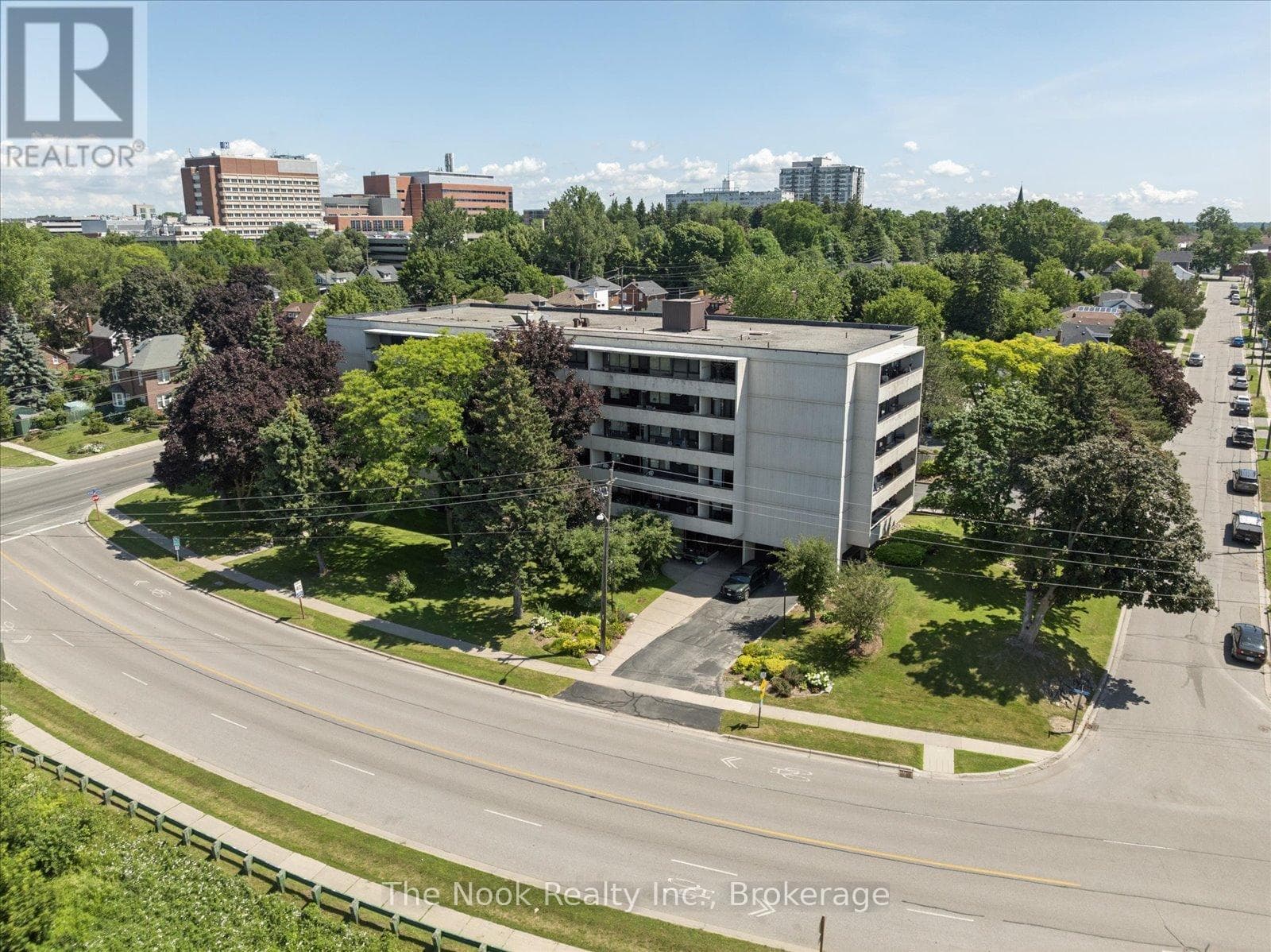 304- 120 Elgin Street