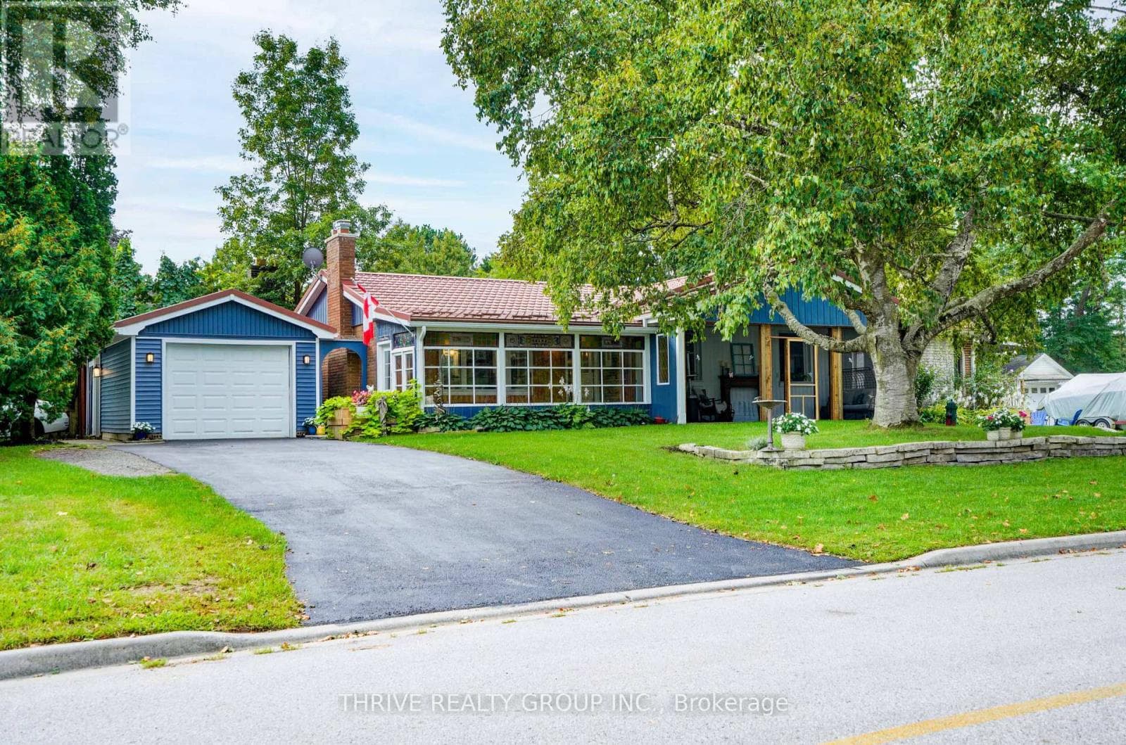 11 Outer Drive