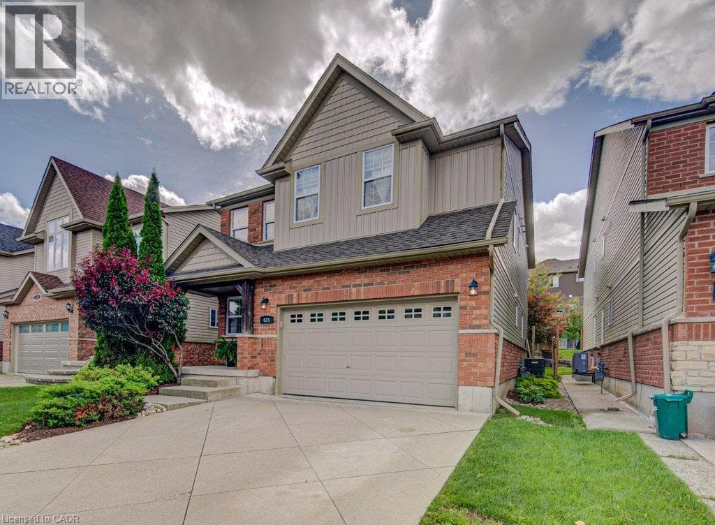 Single Family at 424 SAUVE Crescent, Waterloo, Ontario - Photo 2 - RE/MAX Garden City Realty