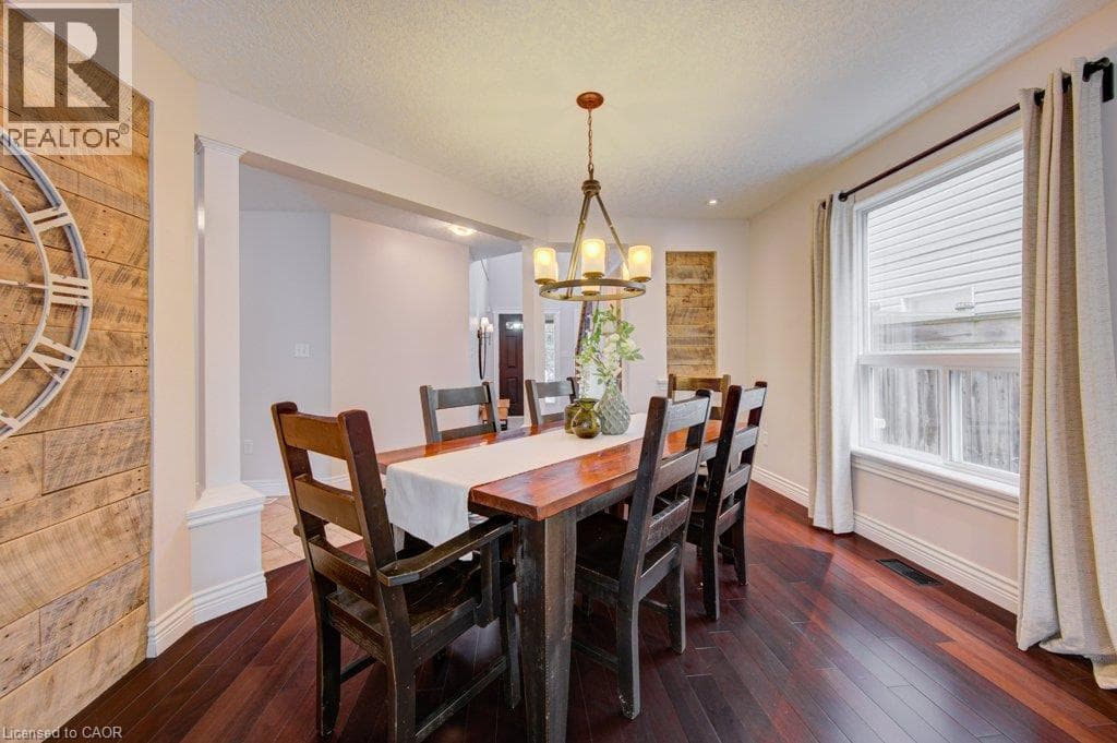 Single Family at 424 SAUVE Crescent, Waterloo, Ontario - Photo 9 - RE/MAX Garden City Realty