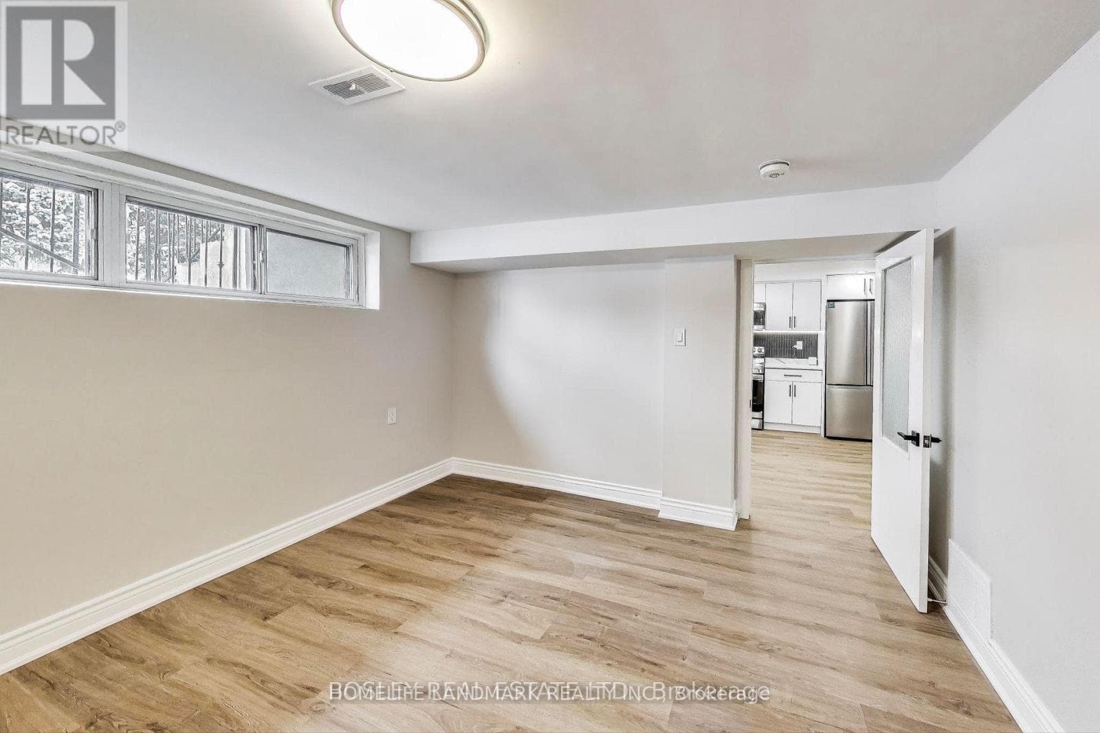 Single Family at Lower- 89 Chiswick Avenue, Toronto (Brookhaven-Amesbury), Ontario - Photo 8 - RE/MAX Garden City Realty