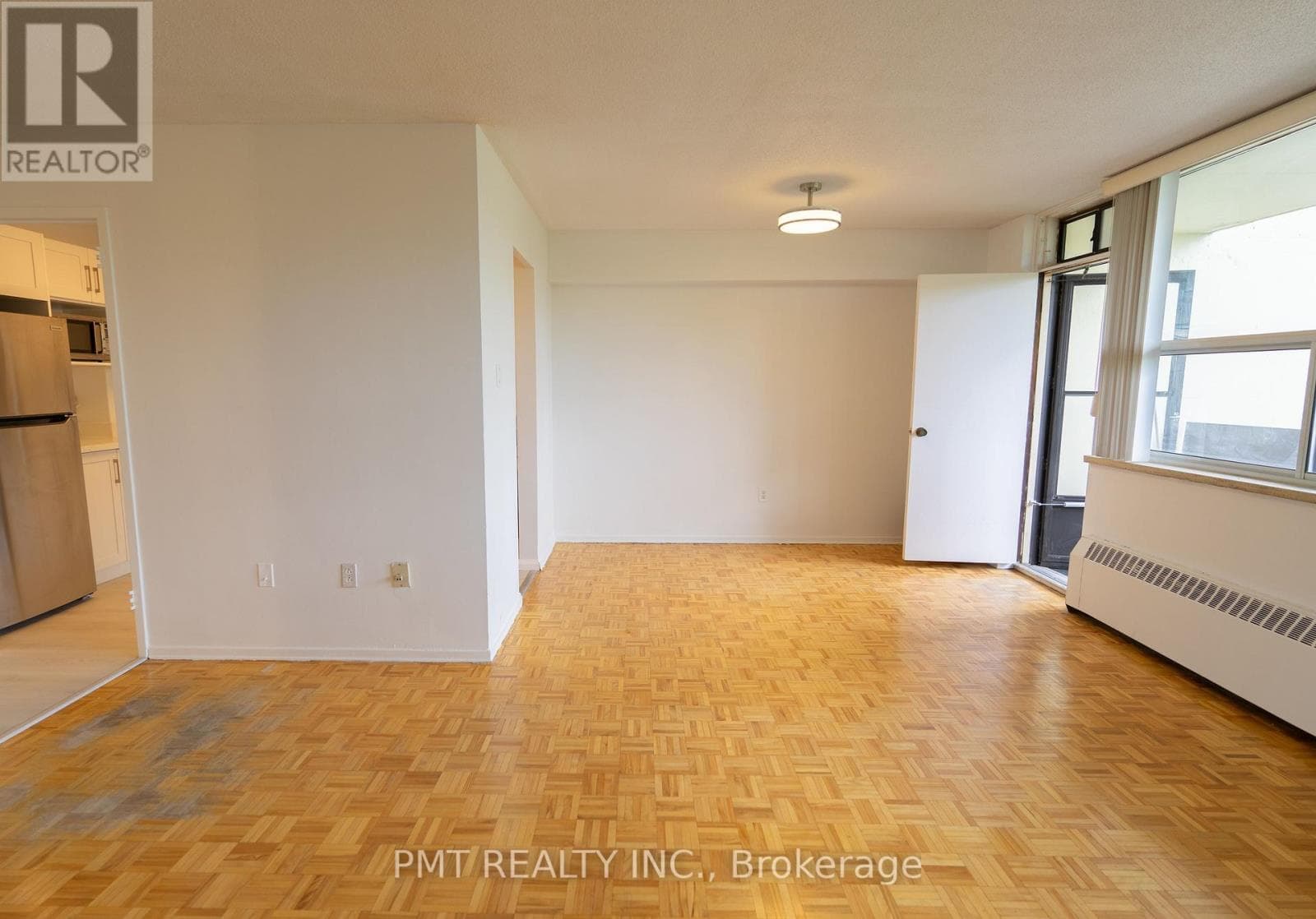 Single Family at 305- 1455 Lawrence Avenue, Toronto (Brookhaven-Amesbury), Ontario - Photo 8 - RE/MAX Garden City Realty