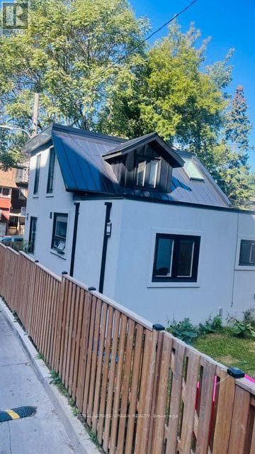 Single Family at 208 Woodbine Avenue, Toronto (The Beaches), Ontario - Photo 2 - RE/MAX Garden City Realty