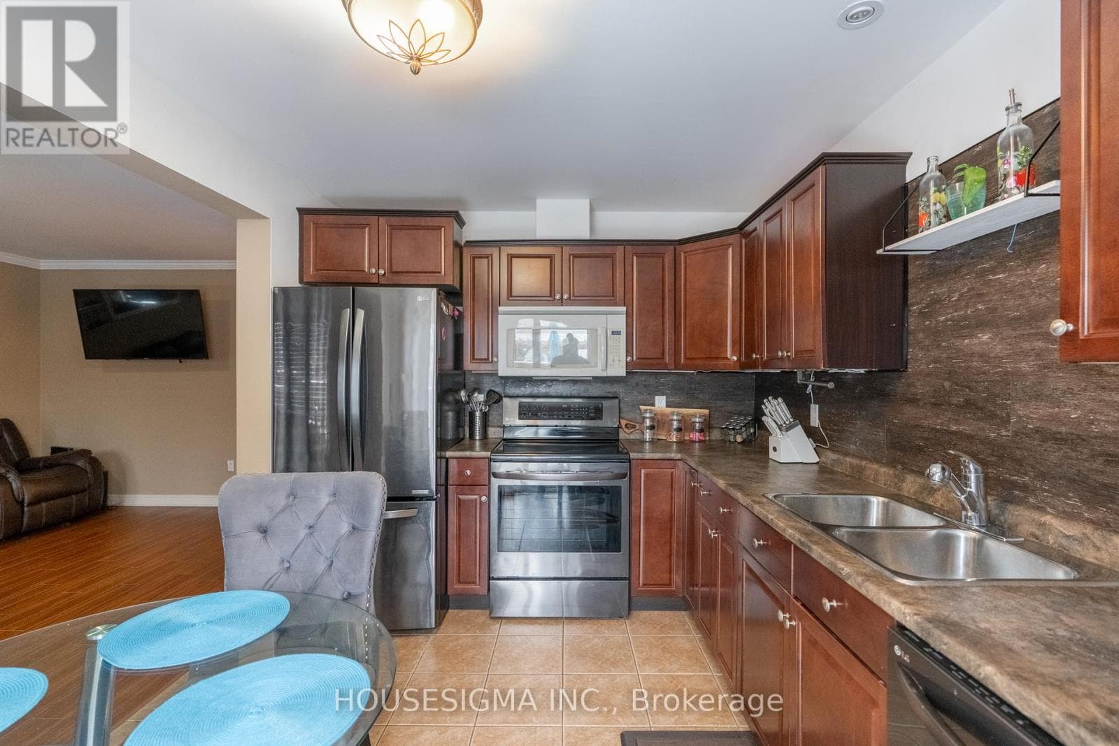 Single Family at 48 South Street, Thorold (Port Robinson), Ontario - Photo 10 - RE/MAX Garden City Realty
