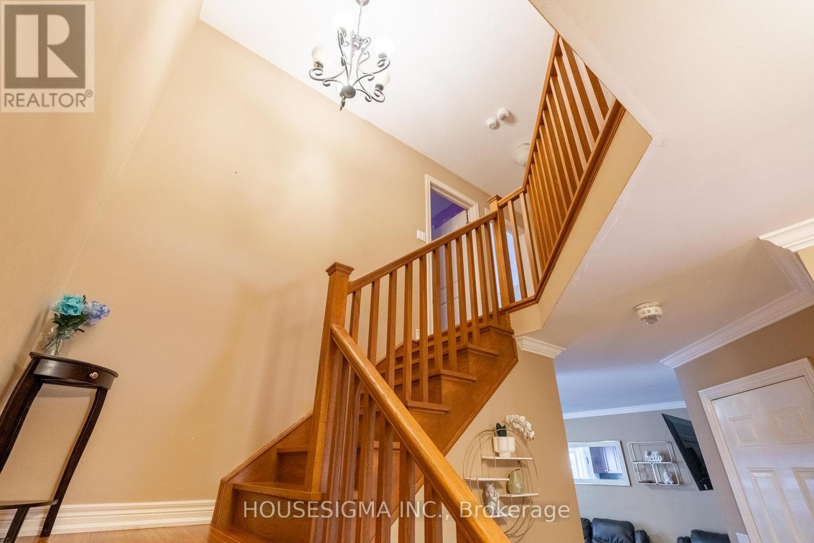 Single Family at 48 South Street, Thorold (Port Robinson), Ontario - Photo 3 - RE/MAX Garden City Realty
