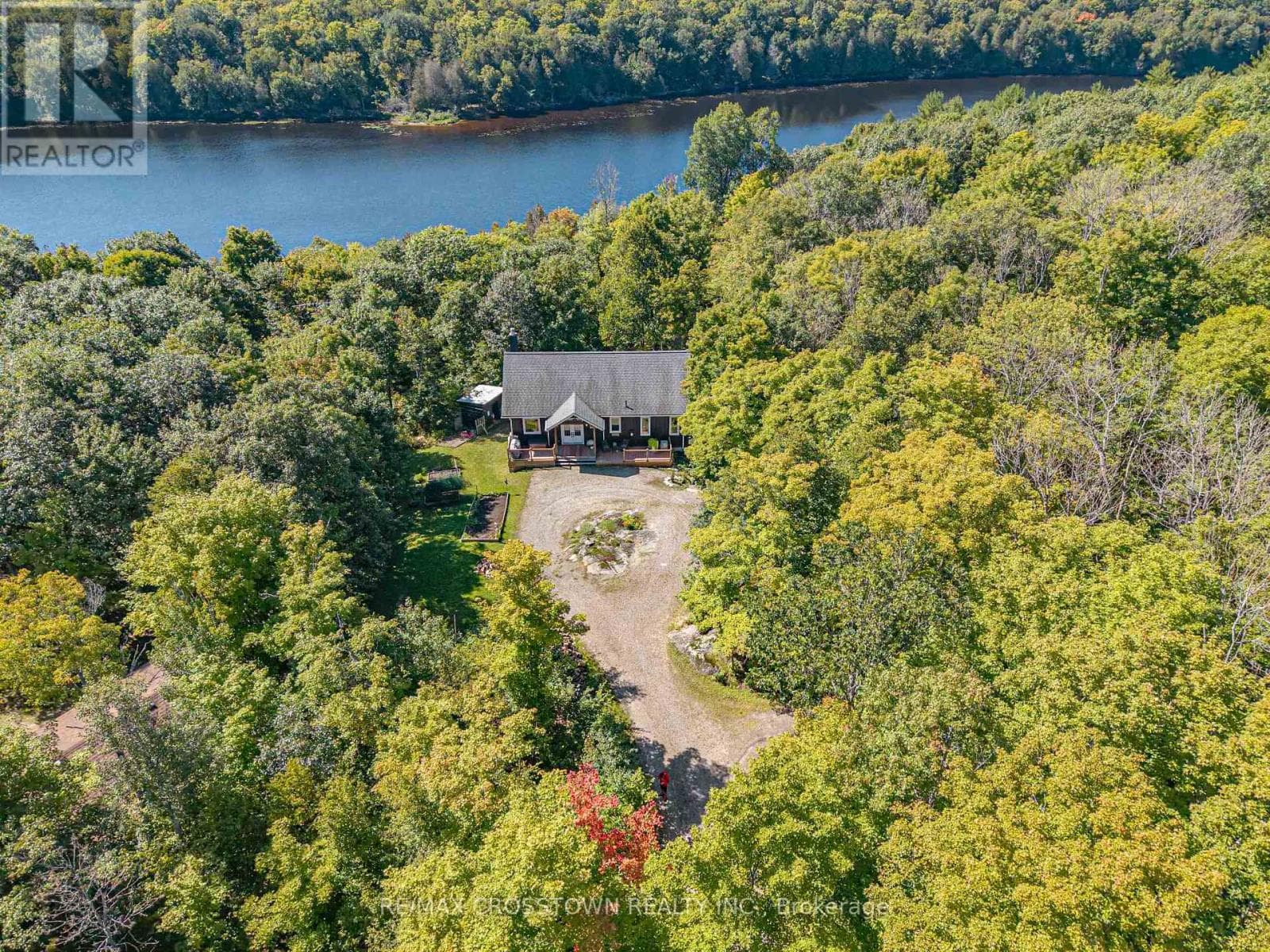 482 East Poverty Bay Road