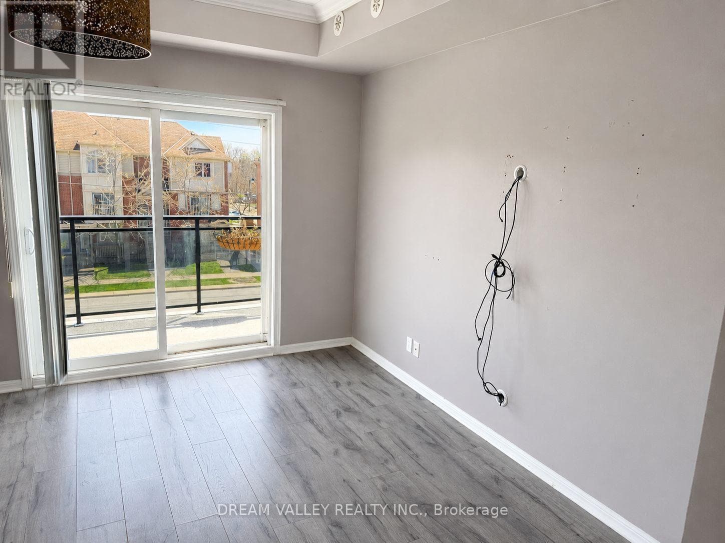 Single Family at 310- 3075 Thomas Street, Mississauga (Churchill Meadows), Ontario - Photo 5 - RE/MAX Garden City Realty