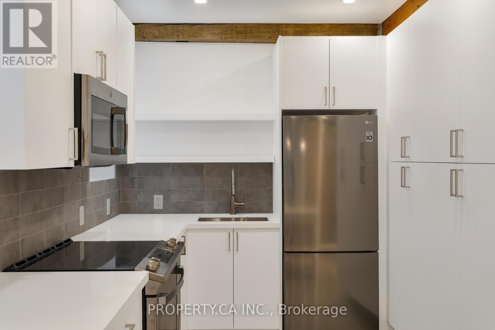 Multi-family at #8- 97 Lee Avenue, Toronto (The Beaches), Ontario - Photo 5 - RE/MAX Garden City Realty