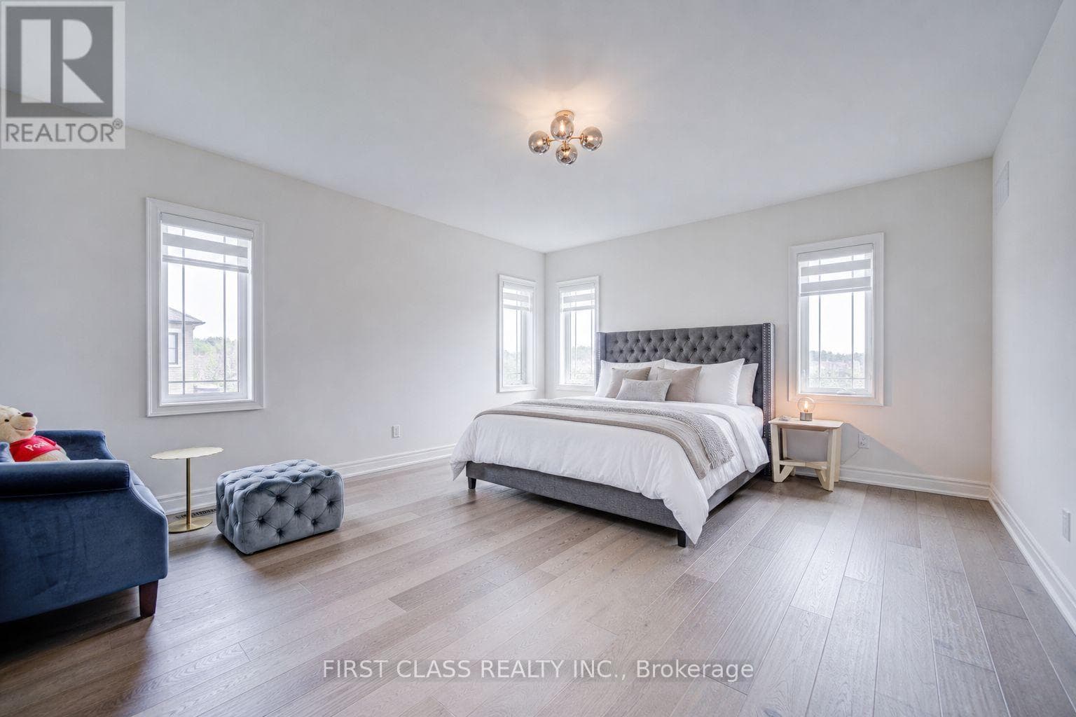 Single Family at 376 Seaview Heights, East Gwillimbury (Queensville), Ontario - Photo 7 - RE/MAX Garden City Realty