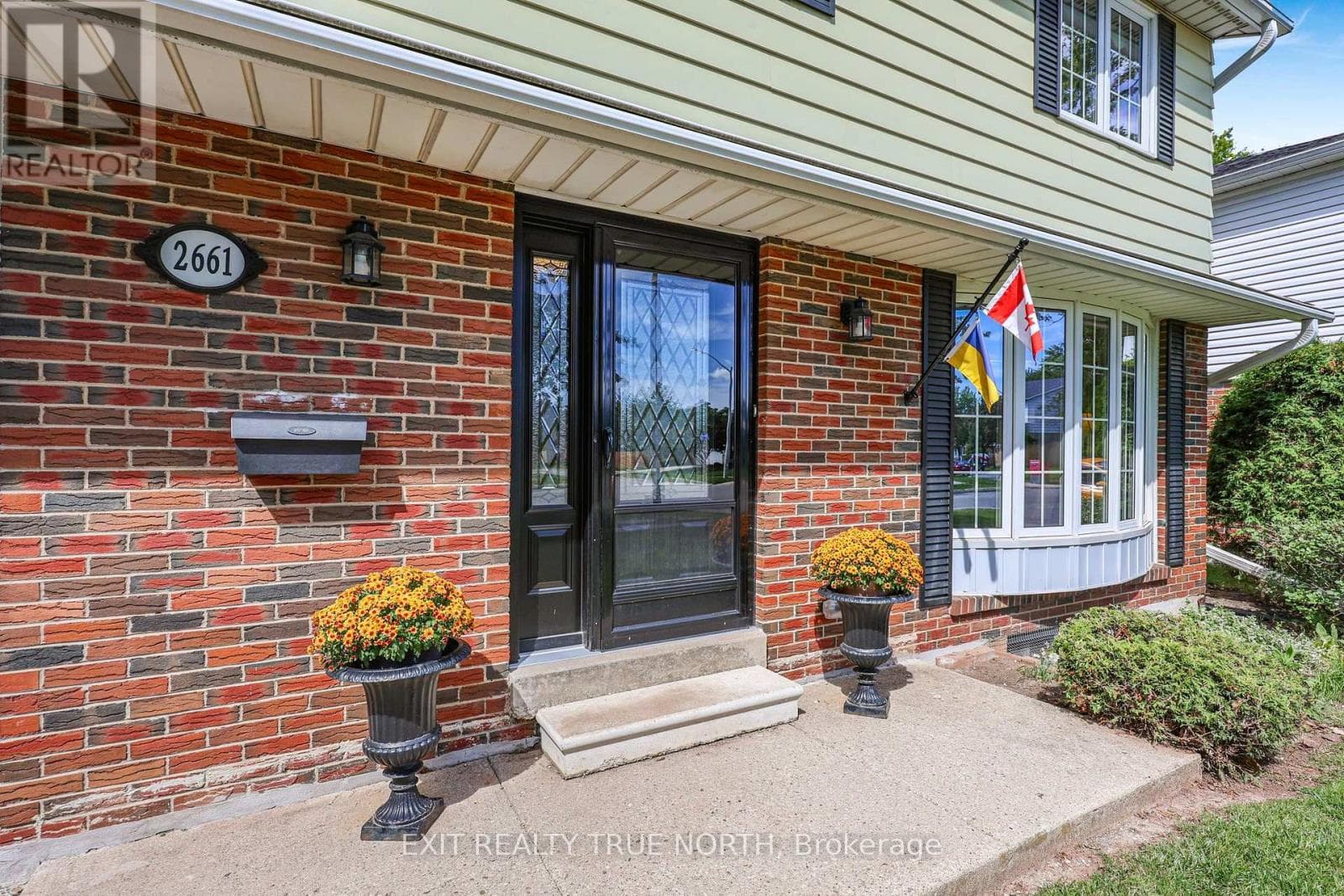 Single Family at 2661 Homelands Drive, Mississauga (Sheridan), Ontario - Photo 3 - RE/MAX Garden City Realty