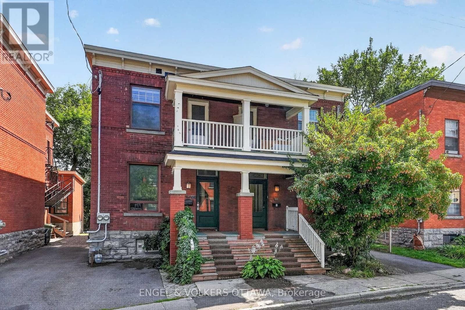 Single Family at 128 Second Avenue, Ottawa, Ontario - Photo 3 - RE/MAX Garden City Realty